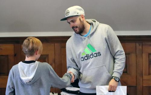 Headcoach Lukáš Hökl welcomes #8 Andreas P. Rakuscinec (AA) in the team.